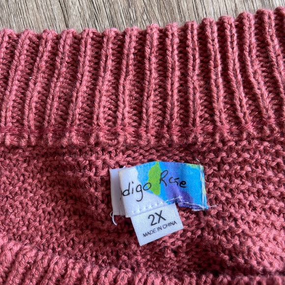 Sweater - Picture 2 of 2